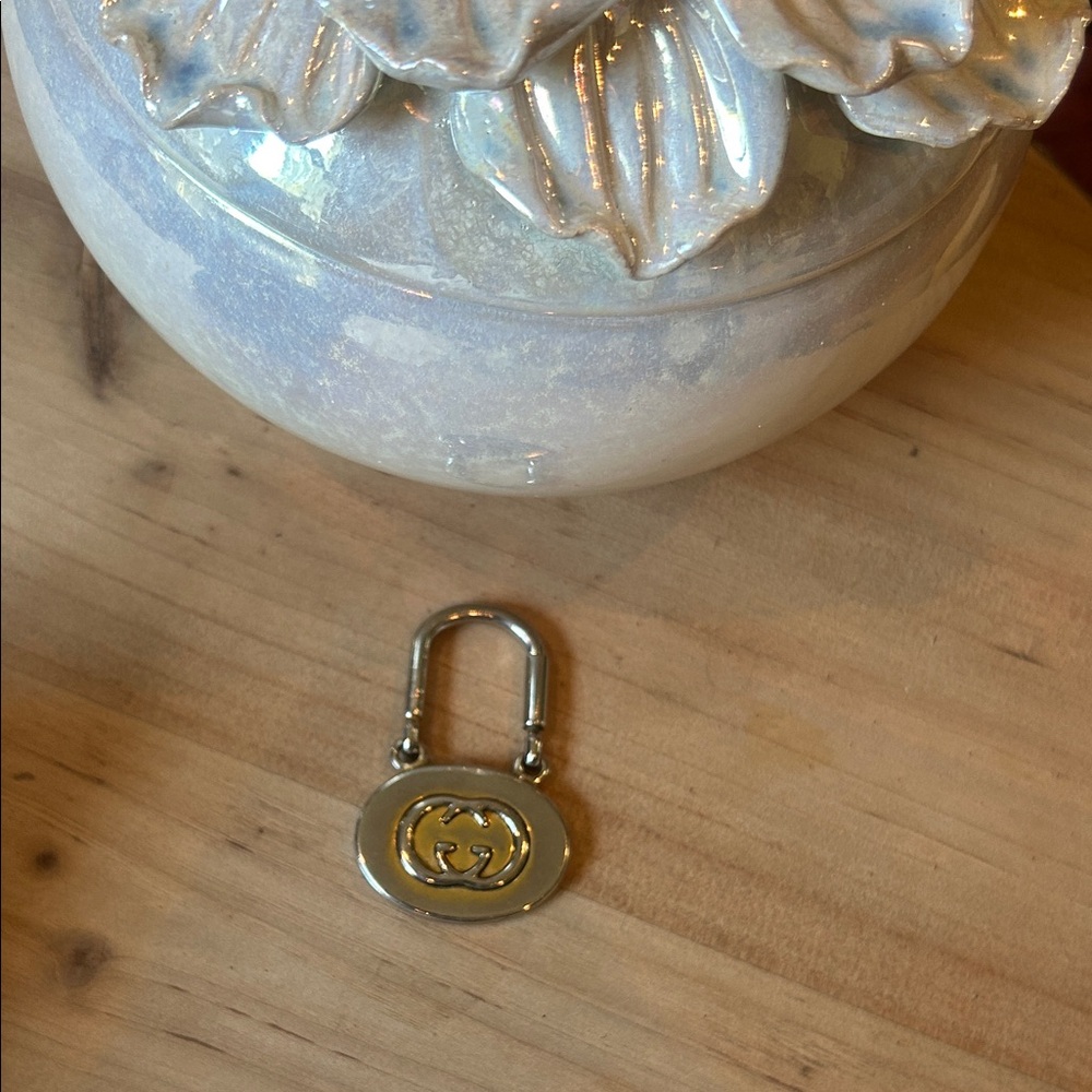 Gucci Interlocking GG Gold Keychain Key Ring Fob Logo Charm Authentic